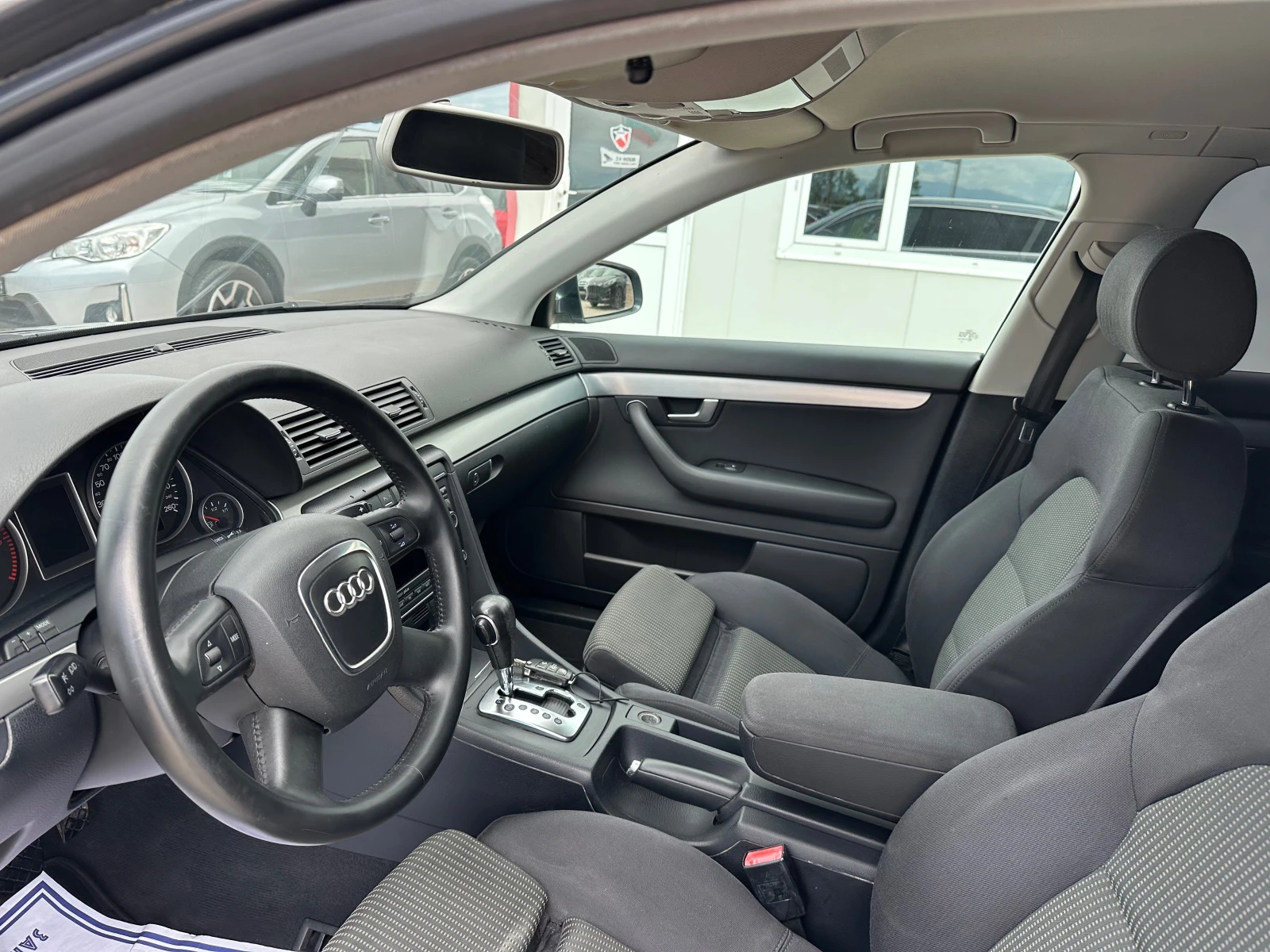 Audi A4 8 клапана Автомат Навигация, снимка 11 - Автомобили и джипове - 54537680