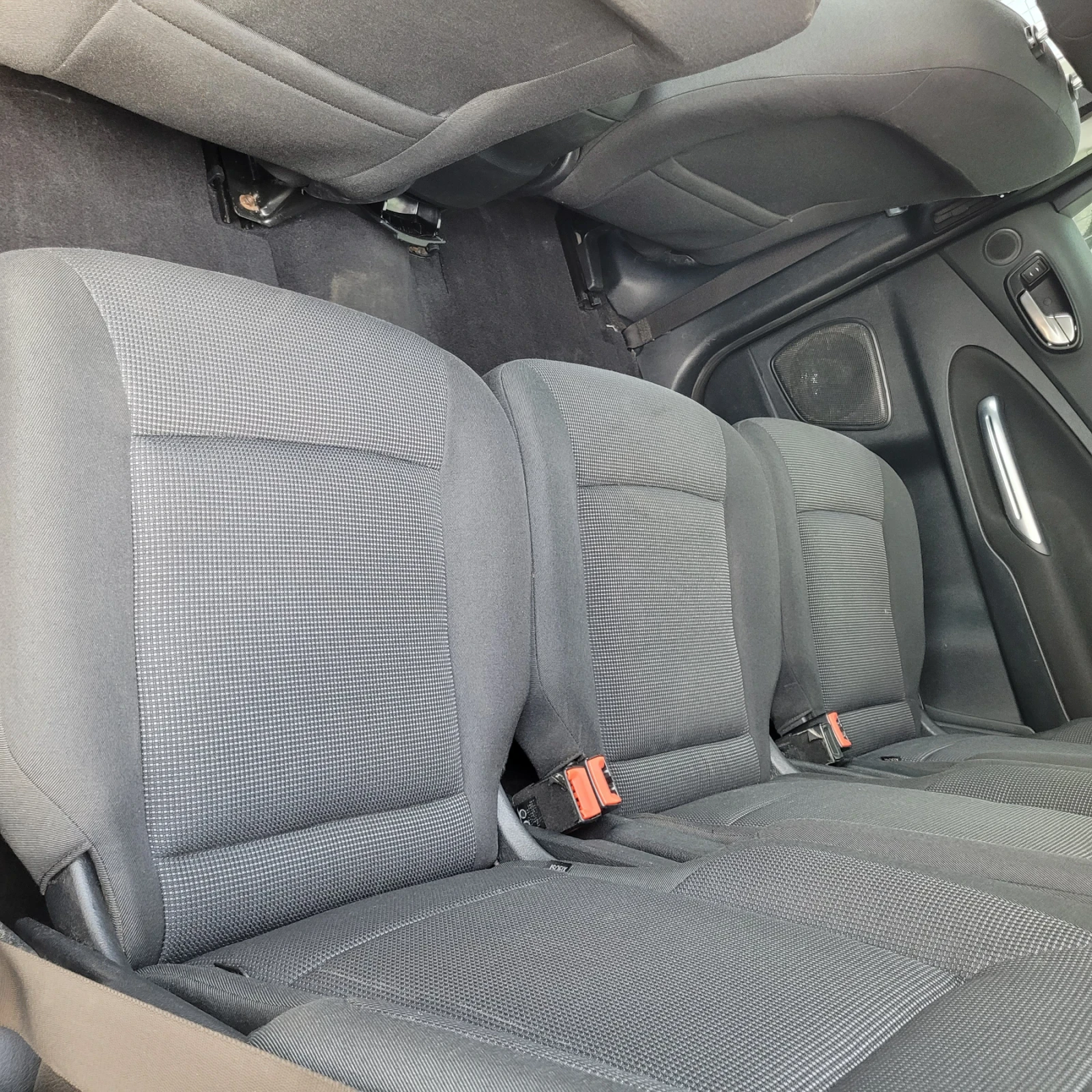 Ford S-Max 2.0tdci/140k.c/7места, снимка 10 - Автомобили и джипове - 54941330