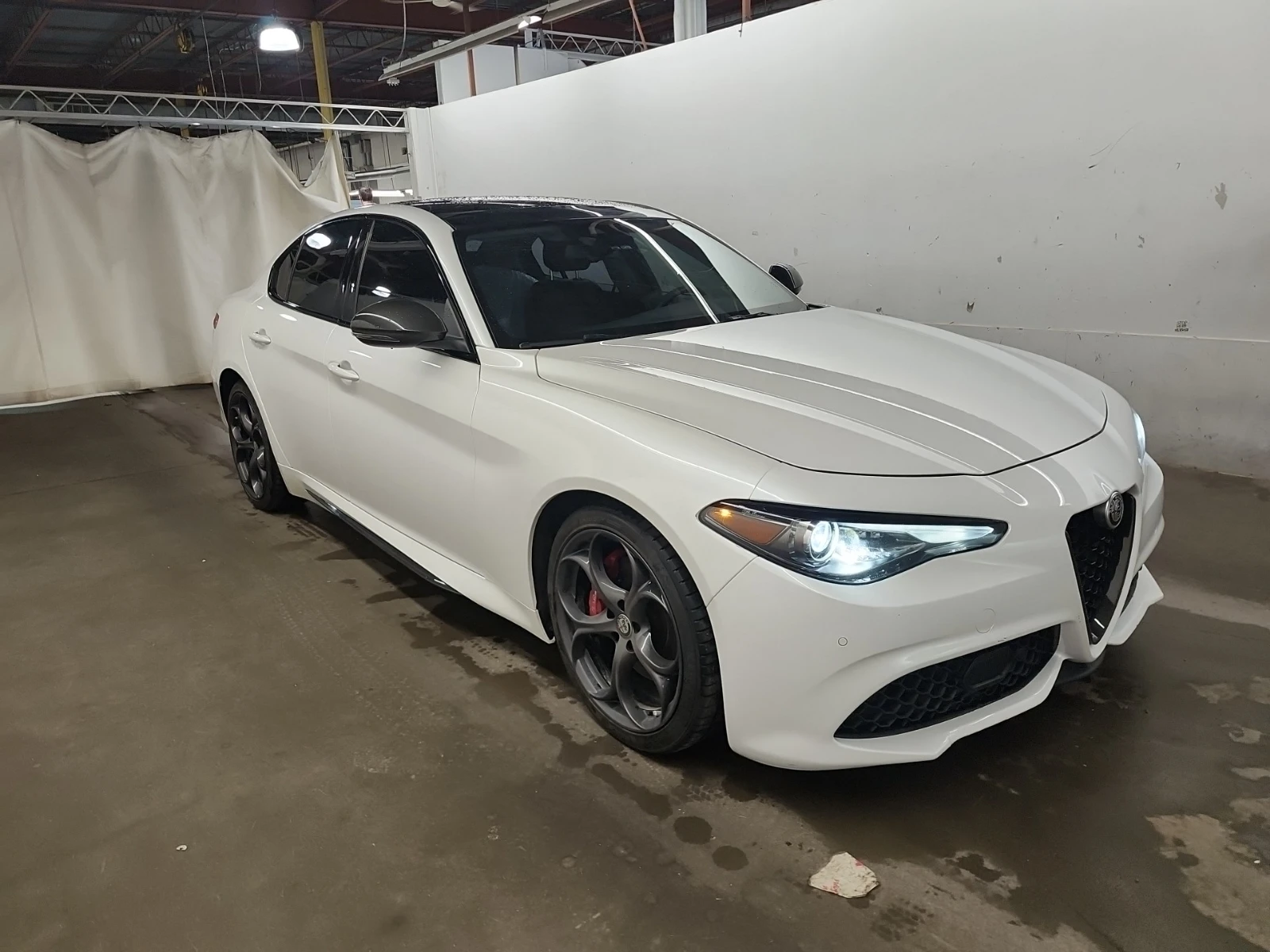 Alfa Romeo Giulia TI SPORT CARBON* AWD* H&K* PANO* DISTRONIC* 
