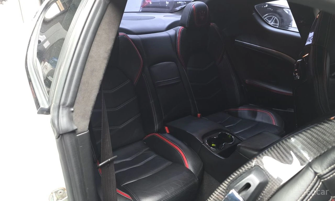 Maserati GranTurismo 4.7* SPORT* , снимка 15 - Автомобили и джипове - 55449538