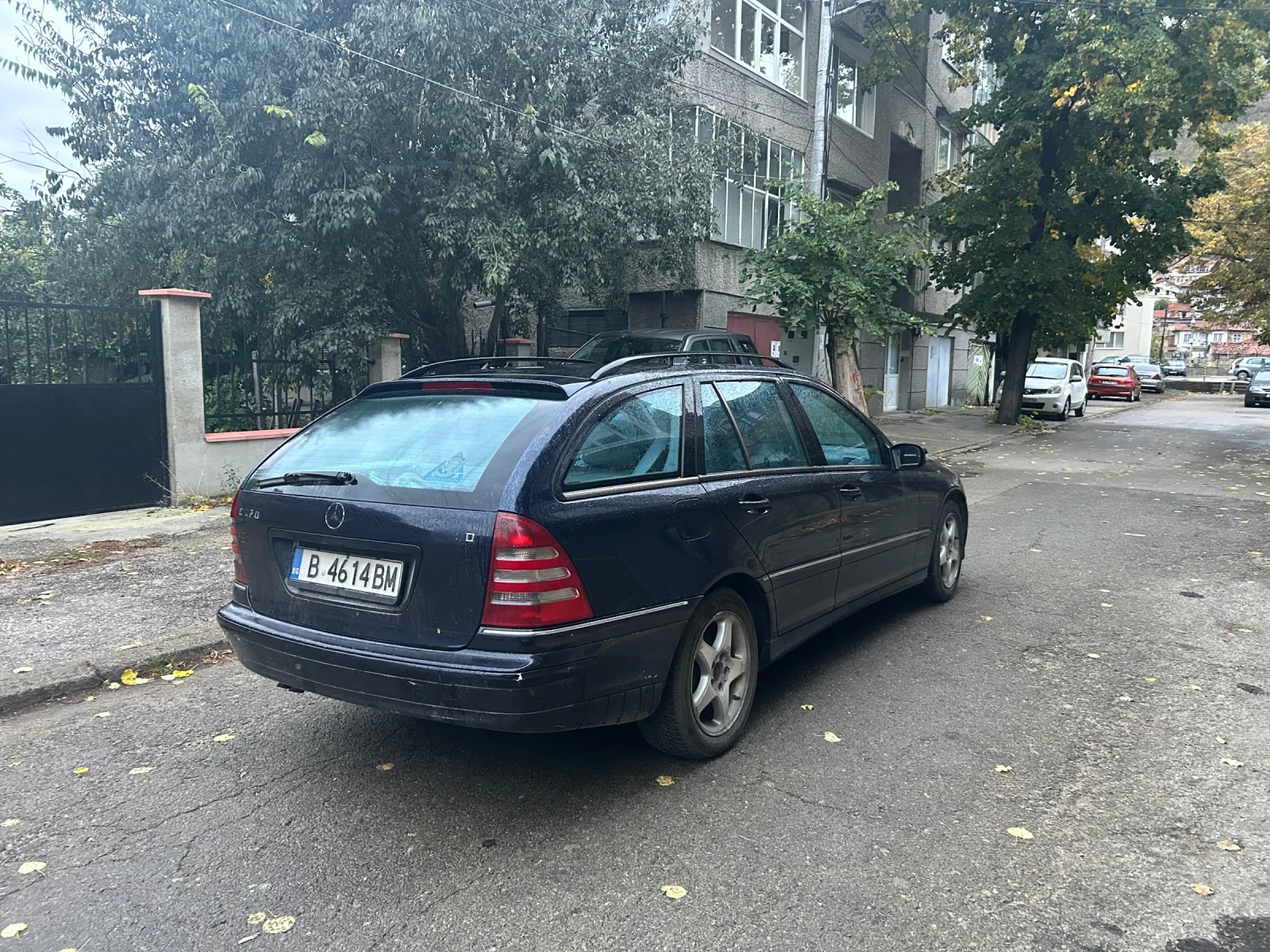 Mercedes-Benz C 220, снимка 3 - Автомобили и джипове - 56484830