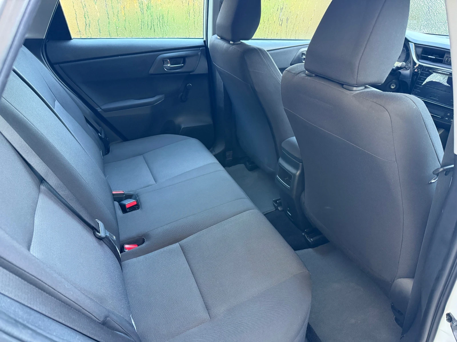 Toyota Auris, снимка 7 - Автомобили и джипове - 56593001