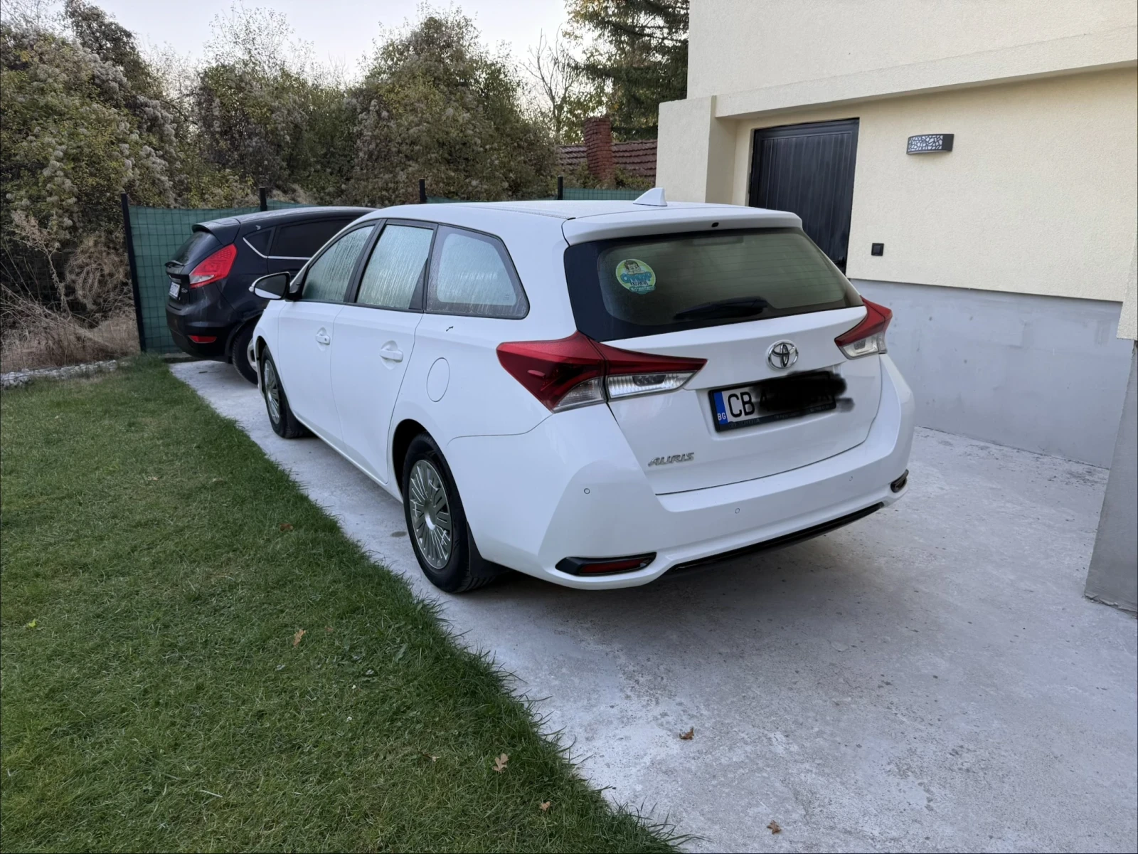 Toyota Auris, снимка 4 - Автомобили и джипове - 56593001