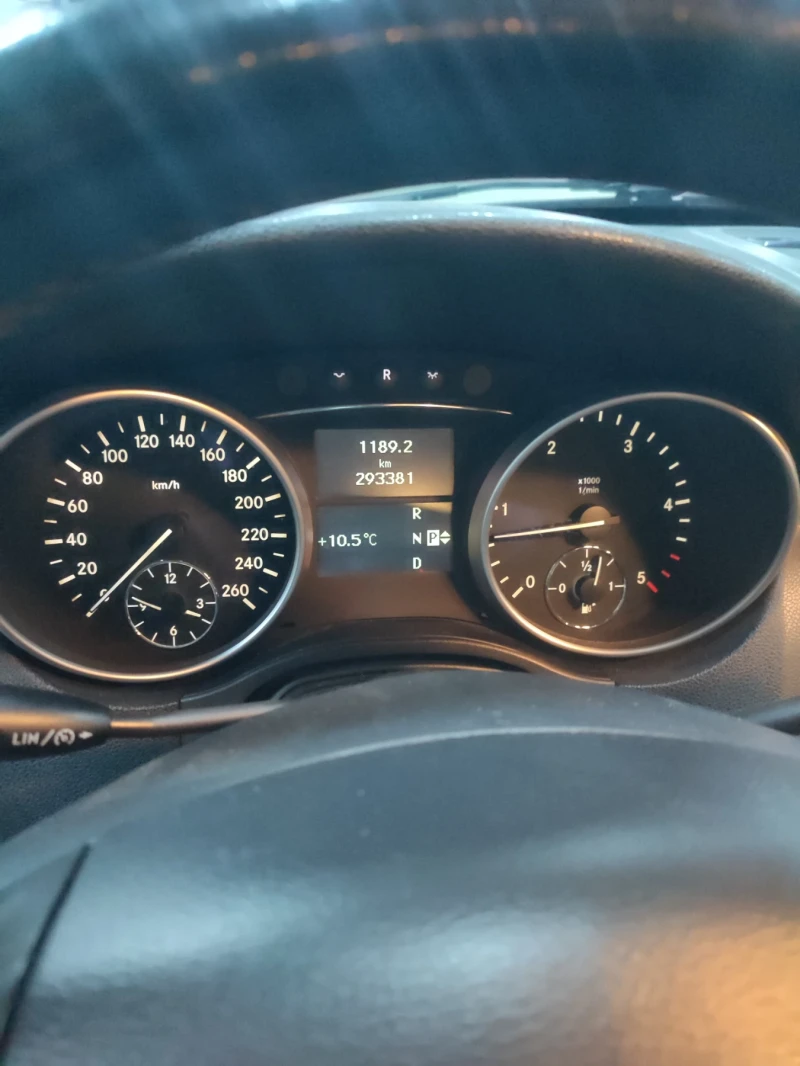 Mercedes-Benz ML 320 4matic, снимка 13 - Автомобили и джипове - 52946972