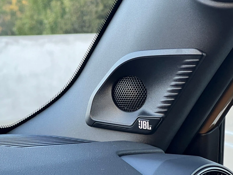 Toyota Land cruiser Land Cruiser 250, Месечна вноска от 1300 лв., снимка 13 - Автомобили и джипове - 52377772