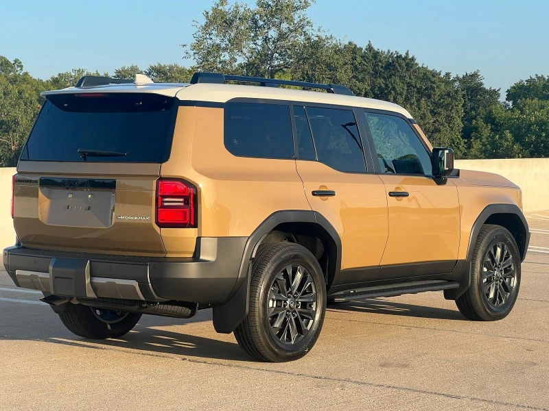 Toyota Land cruiser Land Cruiser 250, Месечна вноска от 1300 лв., снимка 5 - Автомобили и джипове - 52377772