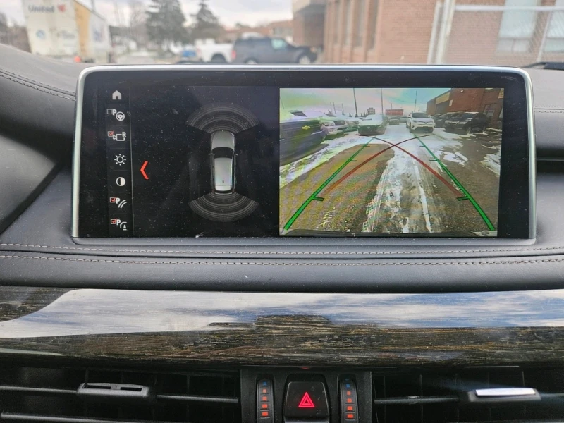 BMW X5 * XDrive35d M Sport, Dealer Serviced, No Accidents, снимка 9 - Автомобили и джипове - 52724389