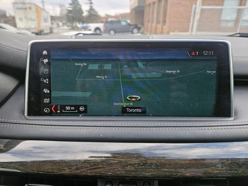 BMW X5 * XDrive35d M Sport, Dealer Serviced, No Accidents, снимка 8 - Автомобили и джипове - 52724389