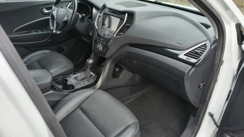 Hyundai Santa fe 2.2_AWD_automatic, снимка 12 - Автомобили и джипове - 53321759