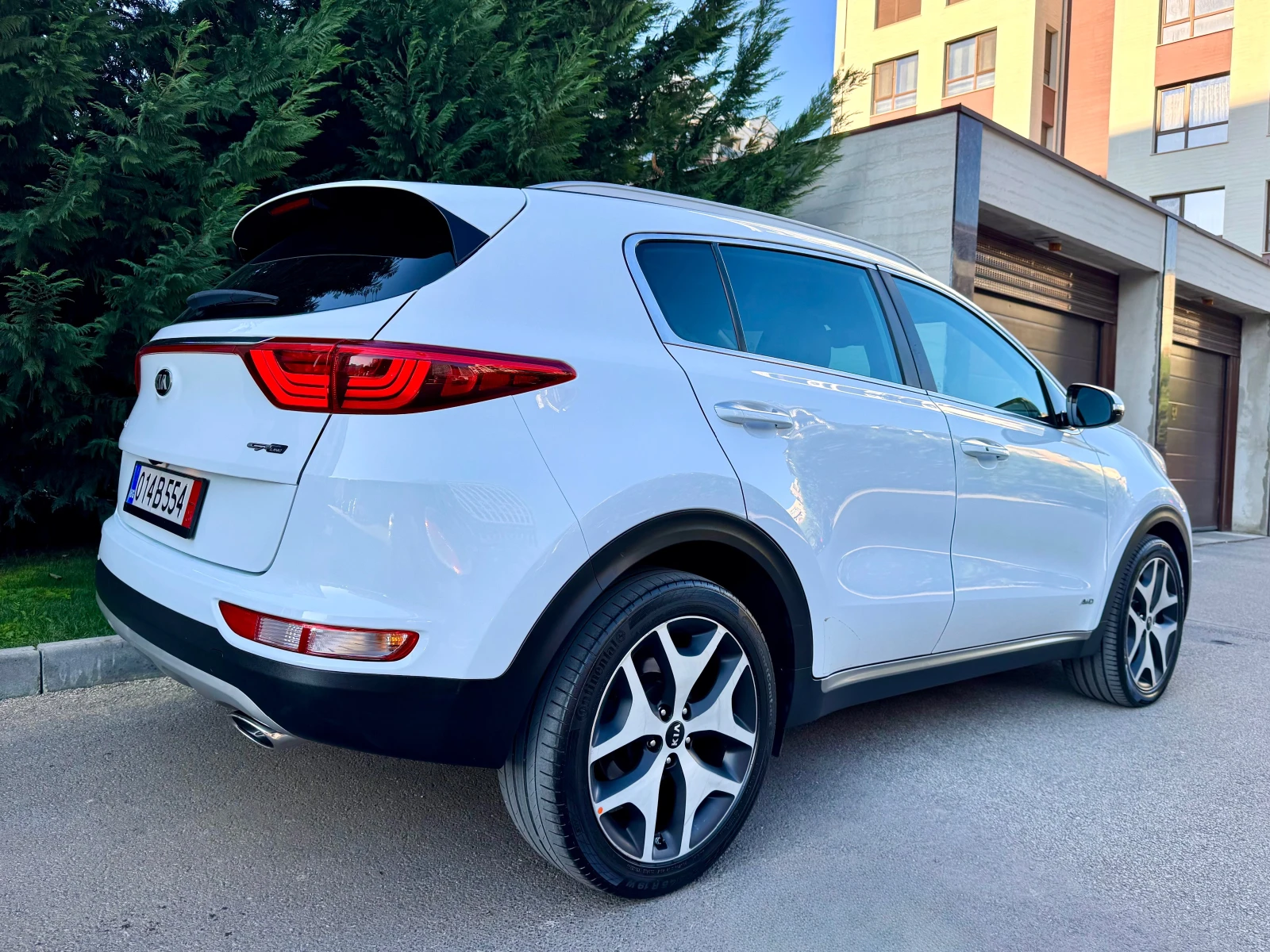 Kia Sportage 2.0CRDI GT-LINE PANORAMA PODGREV KAMERA  - изображение 5