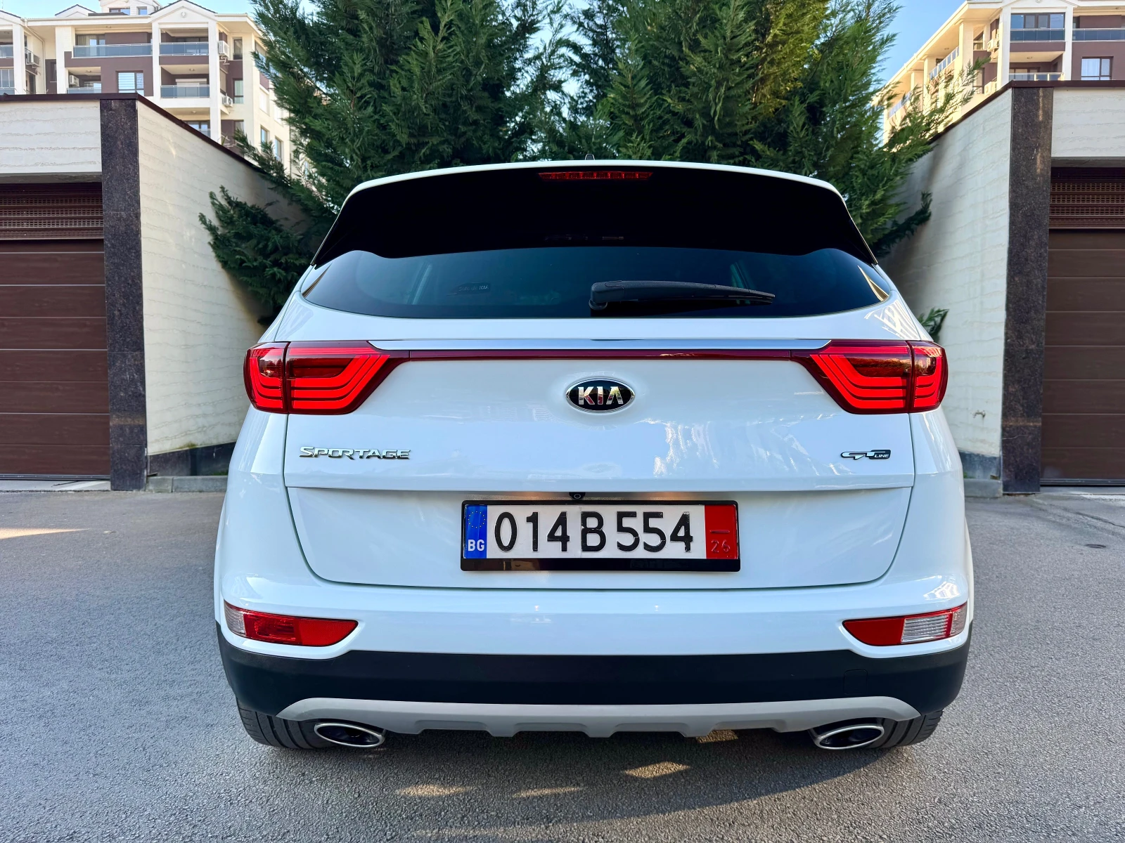 Kia Sportage 2.0CRDI GT-LINE PANORAMA PODGREV KAMERA  - изображение 6