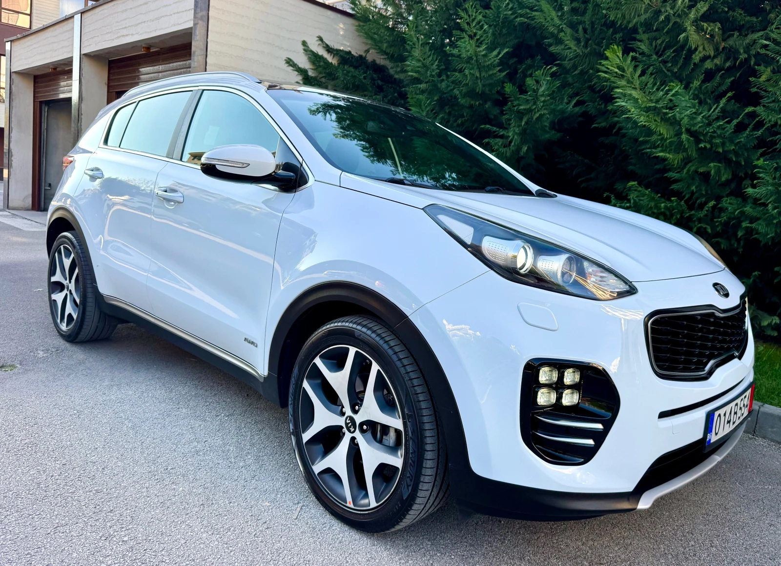Kia Sportage 2.0CRDI GT-LINE PANORAMA PODGREV KAMERA  - изображение 3