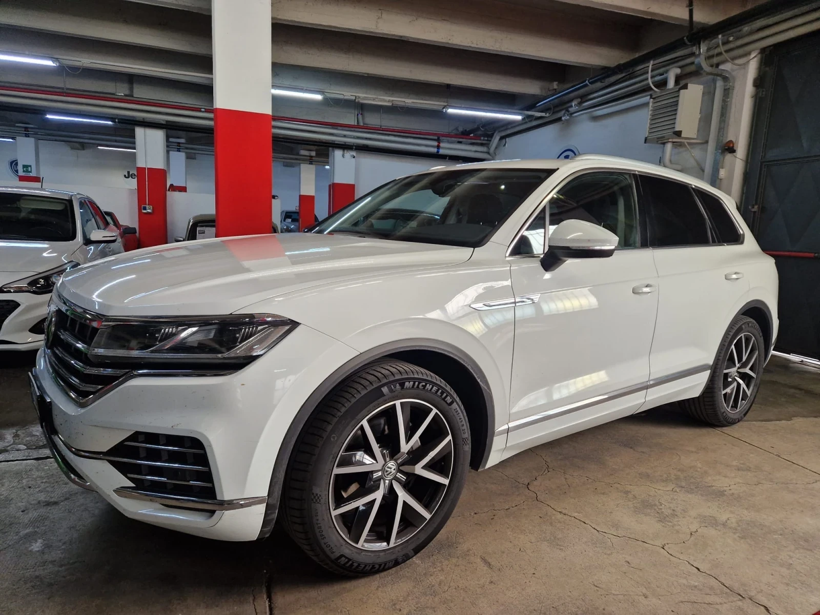 VW Touareg  3.0 V6 TDI SCR Advanced, снимка 5 - Автомобили и джипове - 54010462