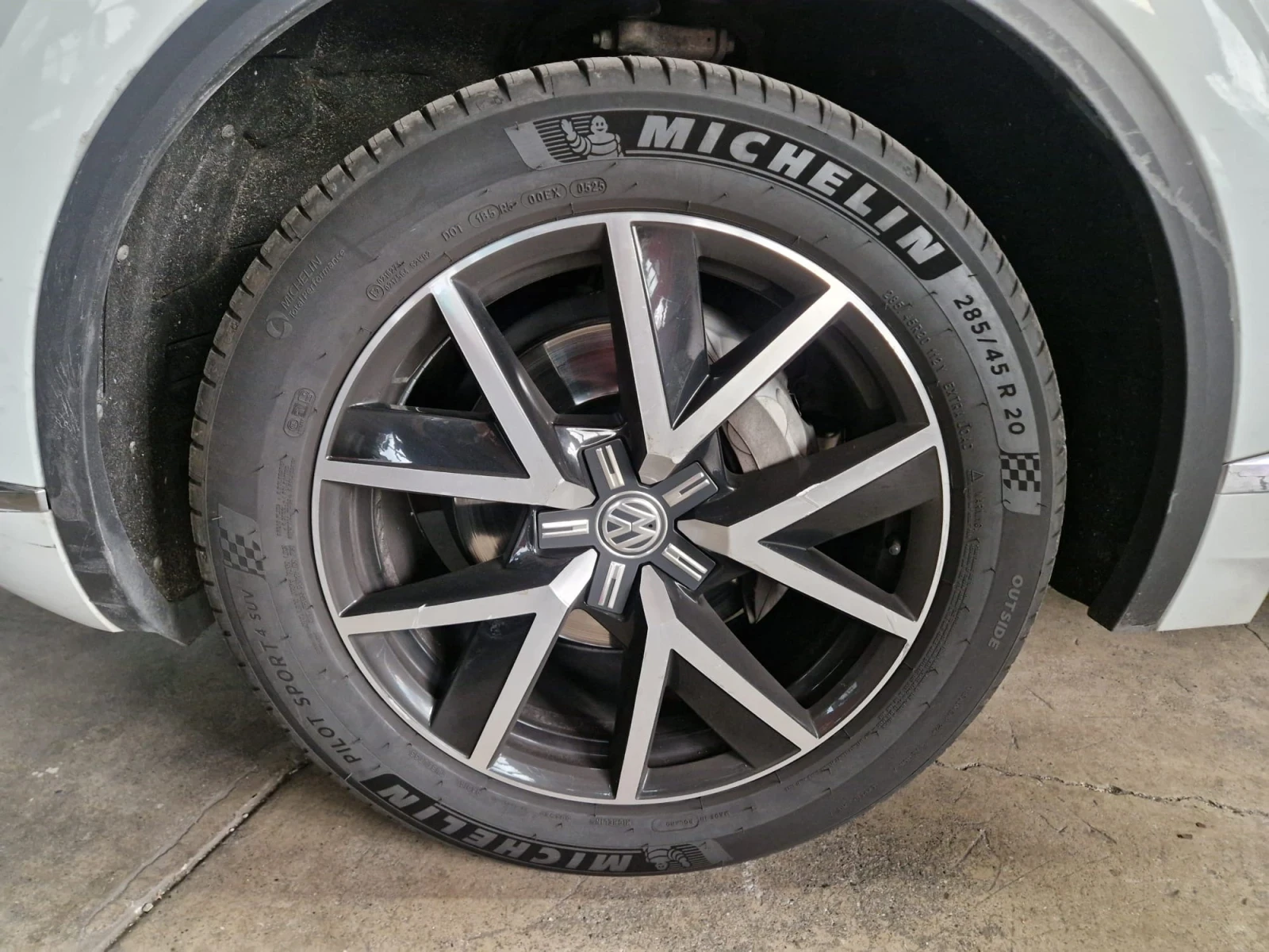 VW Touareg  3.0 V6 TDI SCR Advanced, снимка 6 - Автомобили и джипове - 54010462