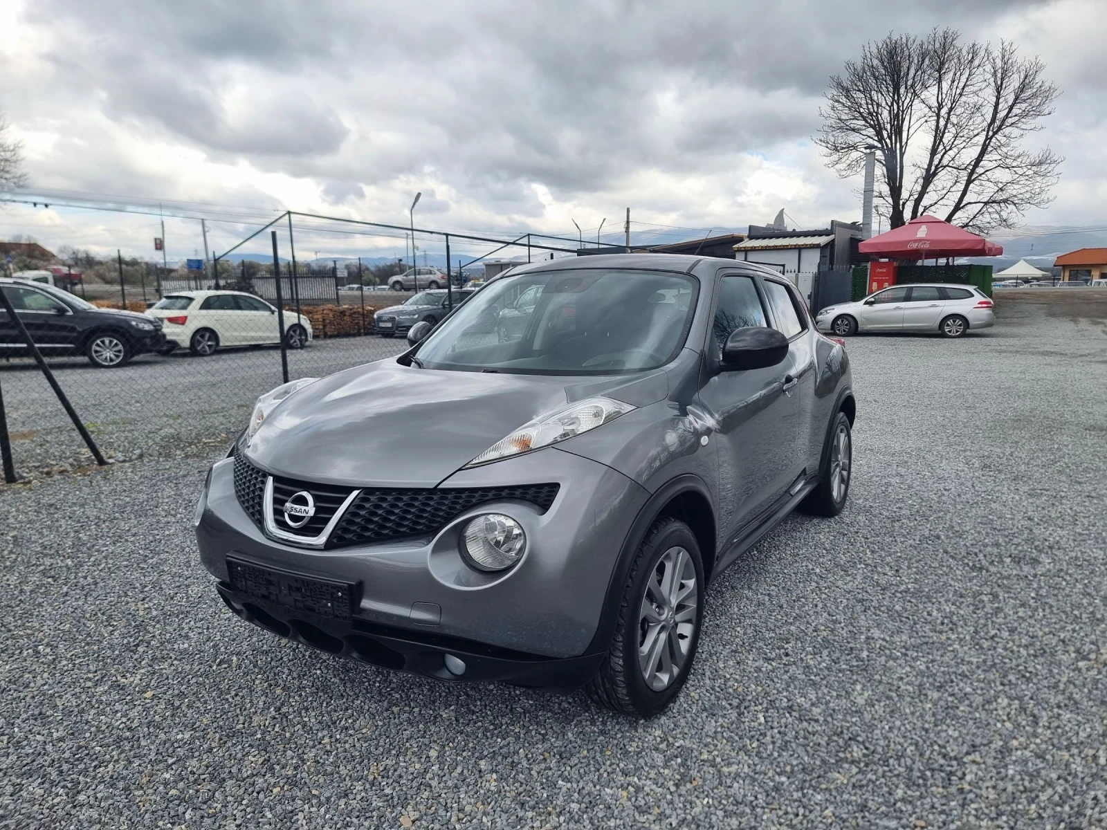Nissan Juke, снимка 8 - Автомобили и джипове - 54088765