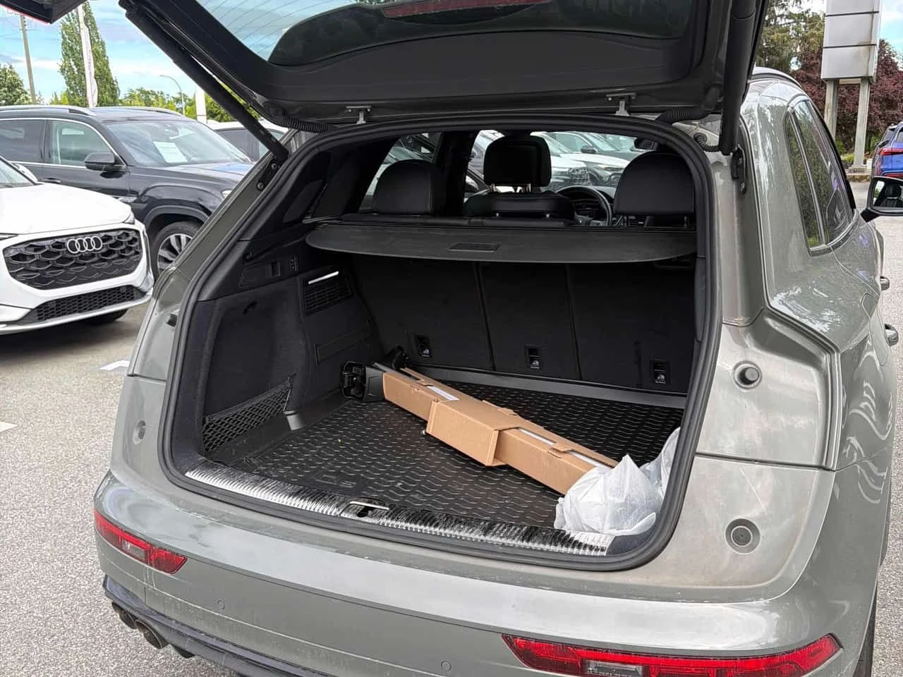 Audi SQ5 Technik/360/DIS/MATRIX/B&O/АВТОКРЕДИТ, снимка 11 - Автомобили и джипове - 54787345