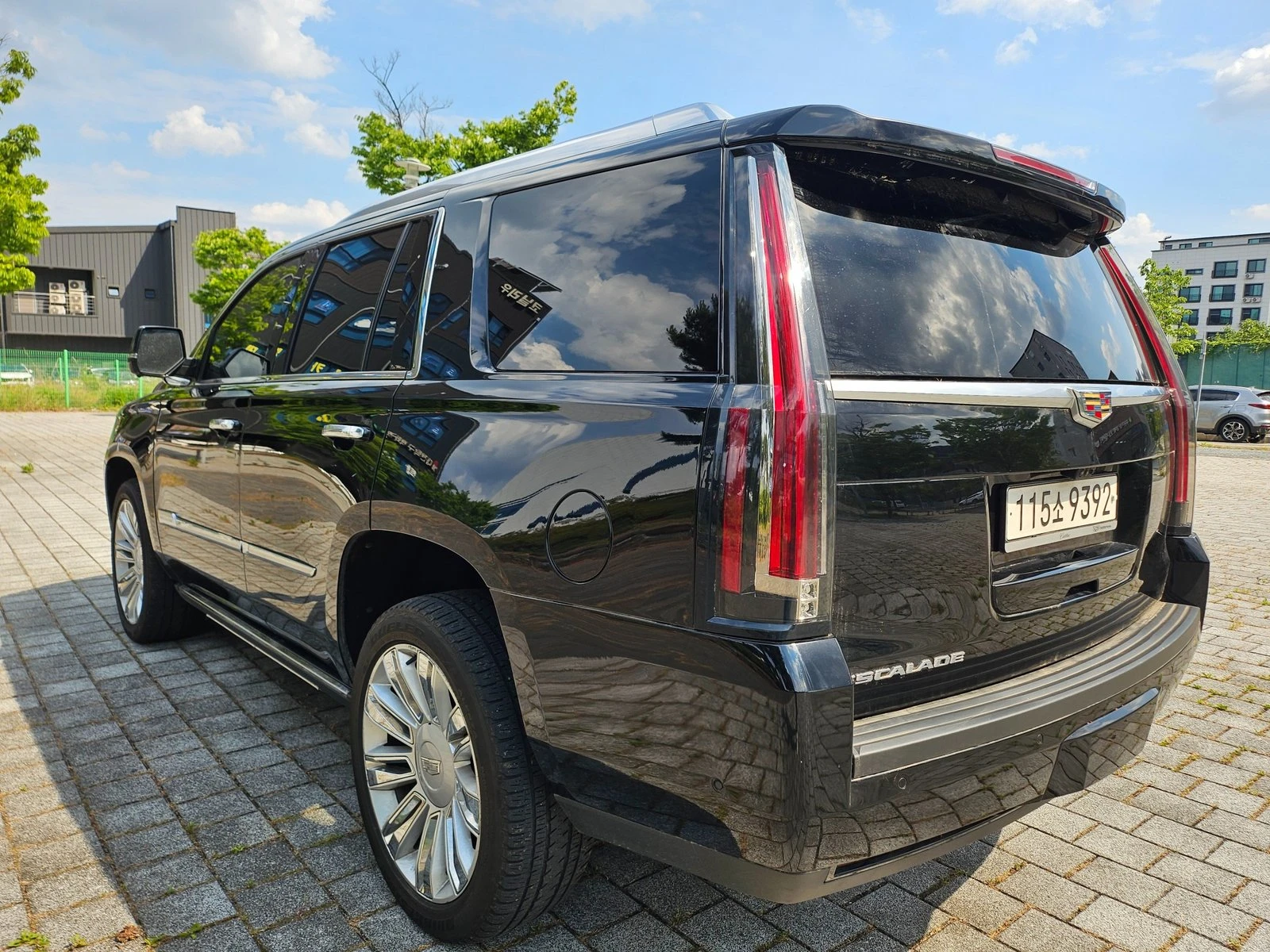 Cadillac Escalade 6.2* ЛЮК* HUD* 360* ПОДГРЕВ ВОЛАН* КРАЙНА ЦЕНА, снимка 8 - Автомобили и джипове - 55348450