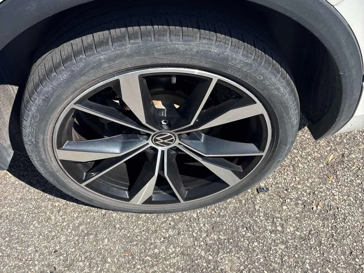 VW Tiguan Highline R Line / 360 / FENDER / ОБДУХВАНЕ, снимка 7 - Автомобили и джипове - 55507493