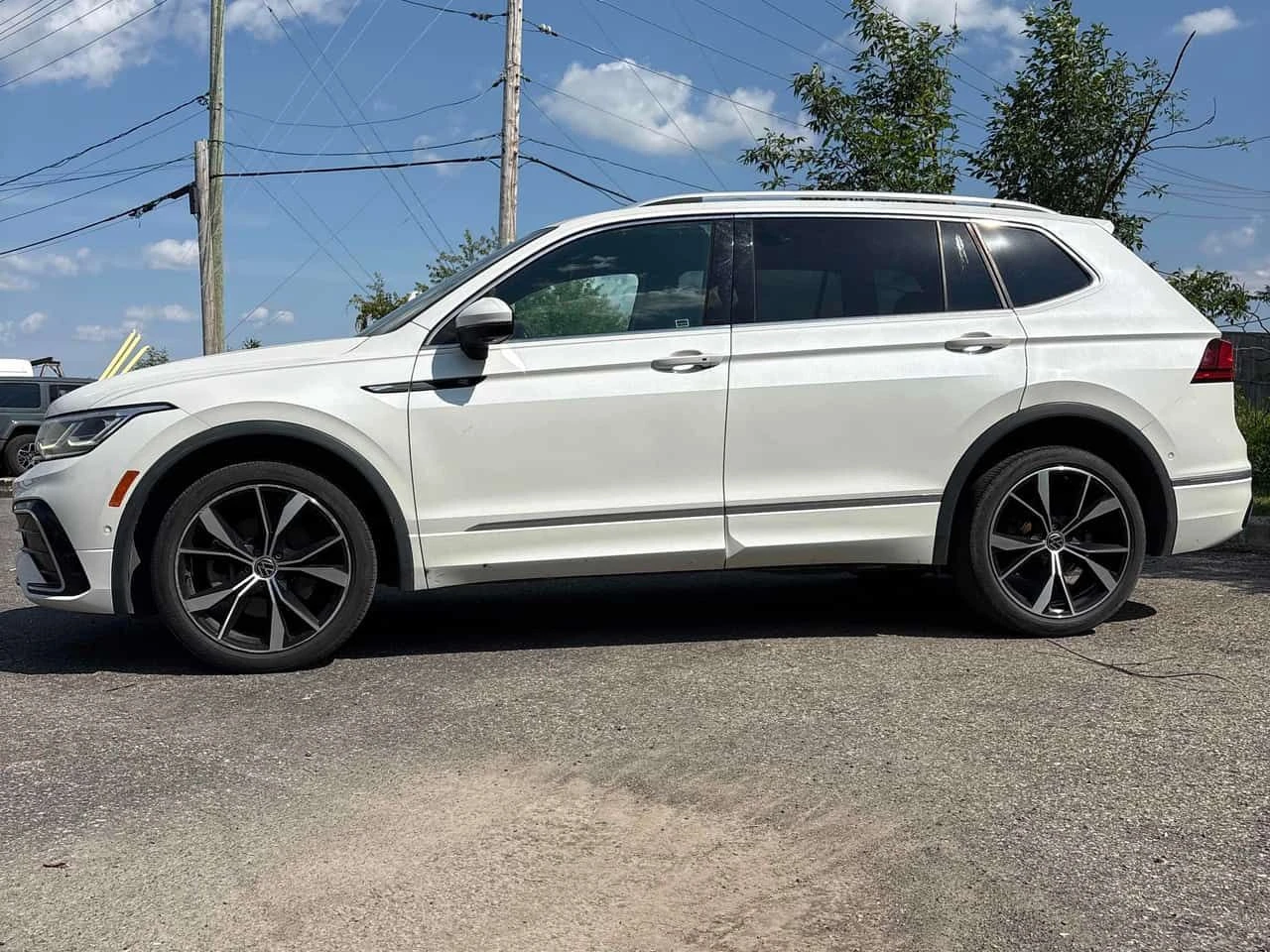 VW Tiguan Highline R Line / 360 / FENDER / ОБДУХВАНЕ, снимка 2 - Автомобили и джипове - 55507493