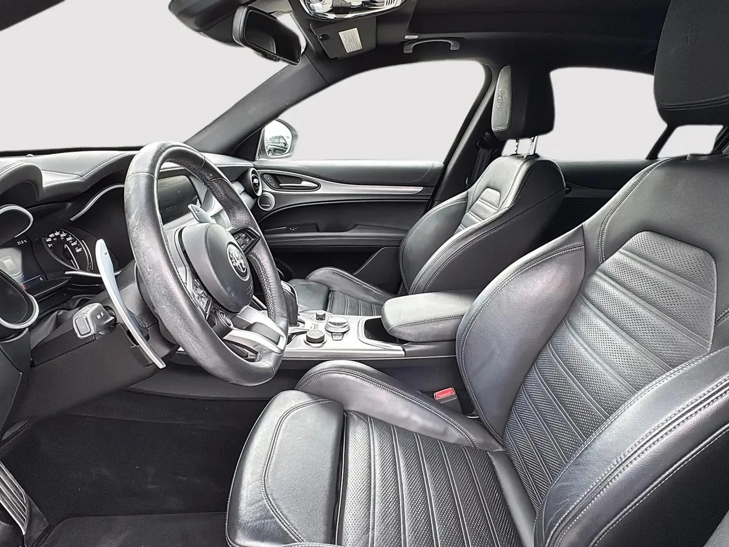 Alfa Romeo Stelvio VELOCE Q4 ЦЕНА ДО БЪЛГАРИЯ АВТОКРЕДИТ, снимка 12 - Автомобили и джипове - 55752559