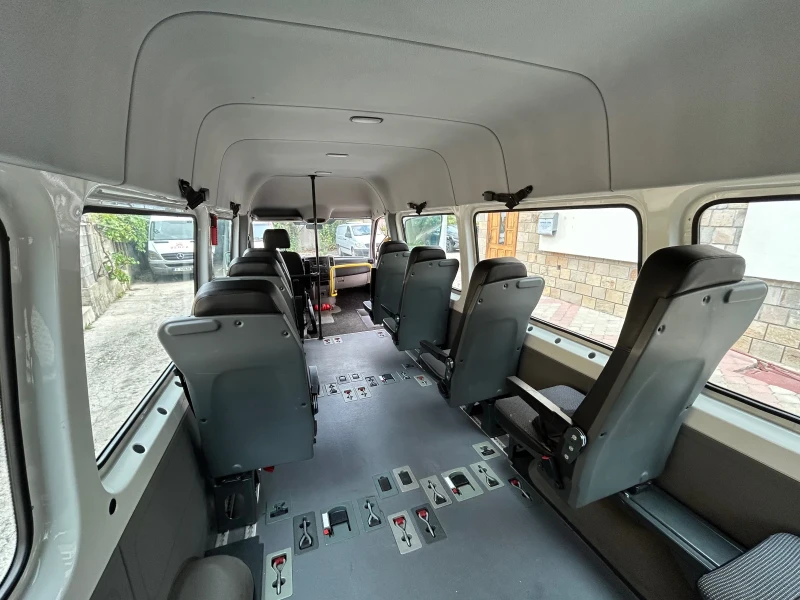 VW Crafter 2.0TDI MAXI LONG, снимка 13 - Бусове и автобуси - 51487331