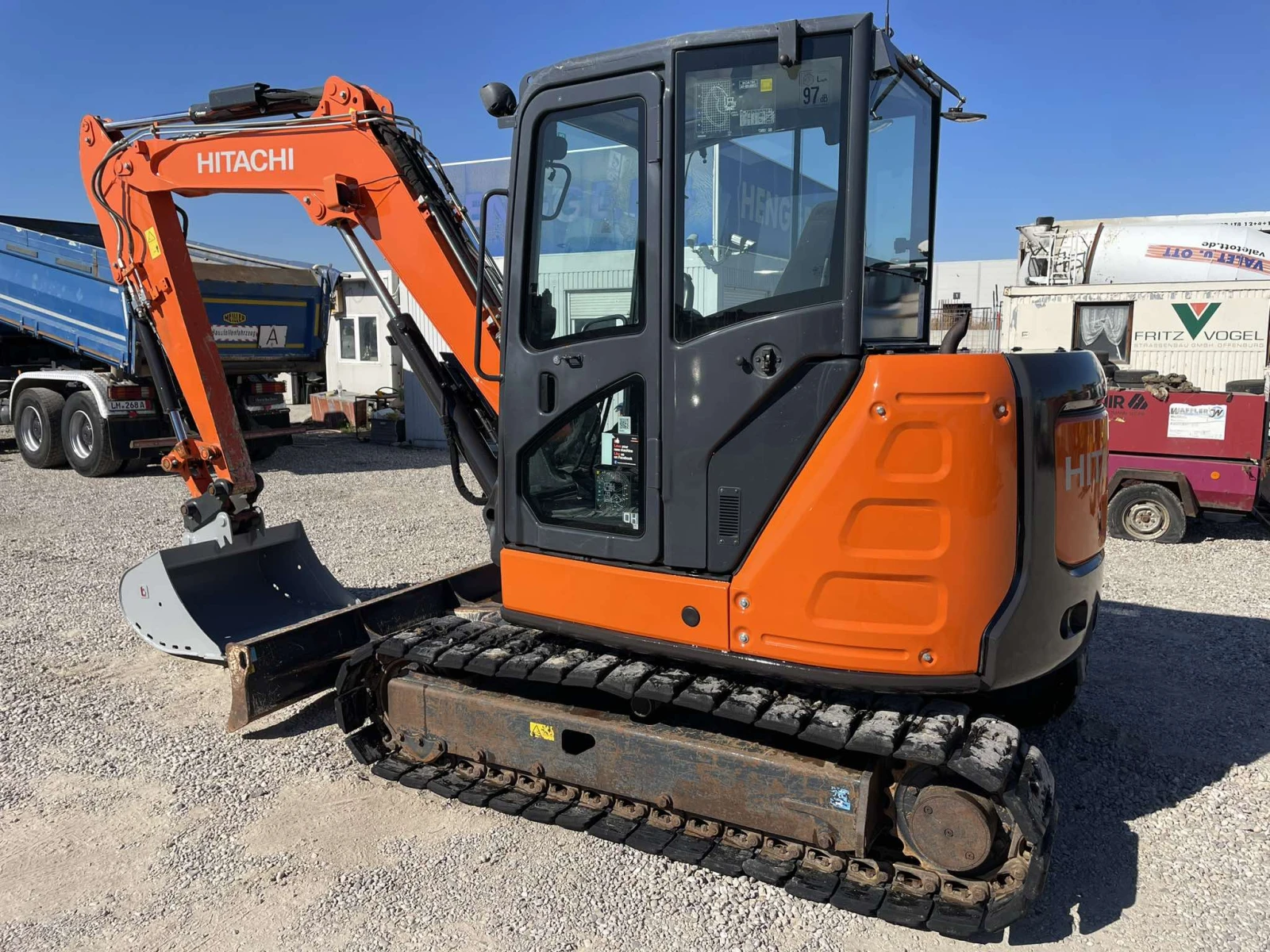  Hitachi ZX 65 USB - 5A | Mobile.bg   12