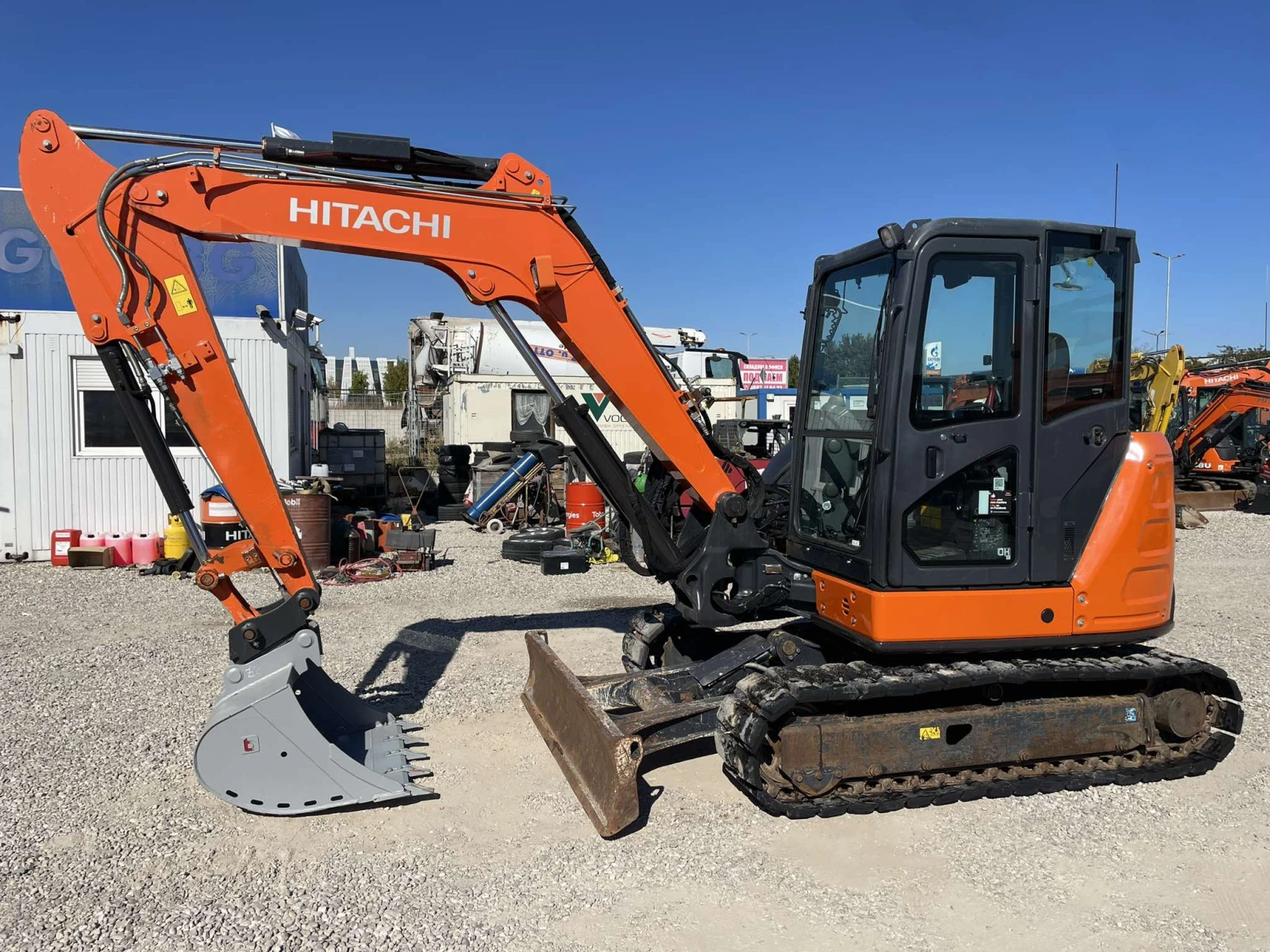  Hitachi ZX 65 USB - 5A | Mobile.bg   16