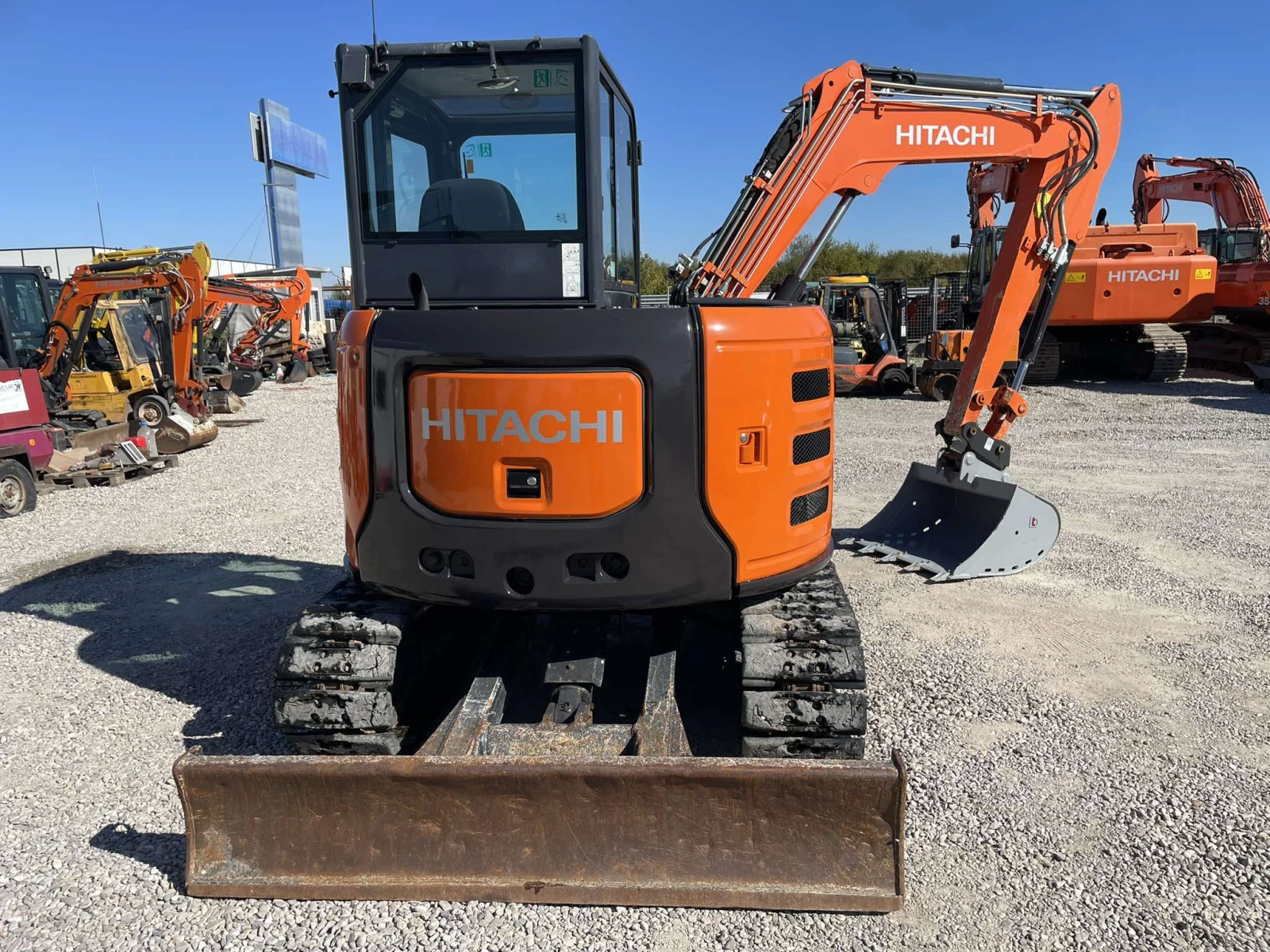  Hitachi ZX 65 USB - 5A | Mobile.bg   17