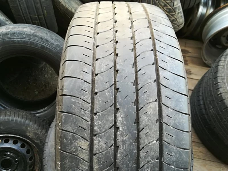 Гуми Летни 235/65R16, снимка 1 - Гуми и джанти - 21807550