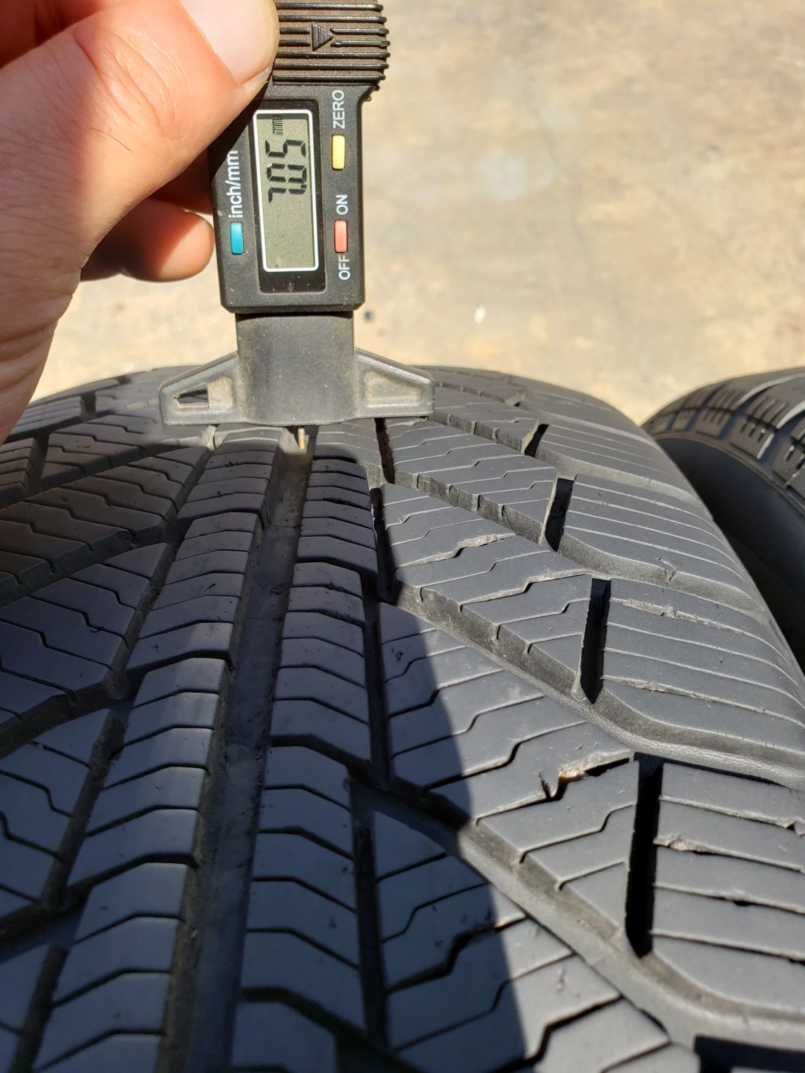 Гуми Зимни 205/55R16, снимка 10 - Гуми и джанти - 55977355