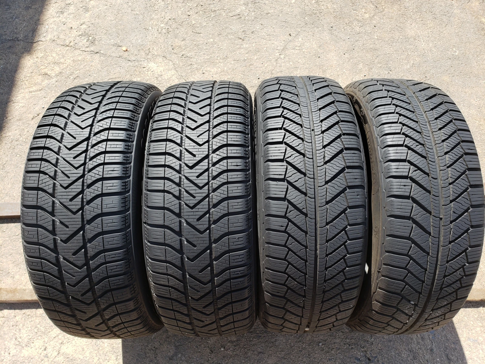 Гуми Зимни 205/55R16, снимка 6 - Гуми и джанти - 55977355