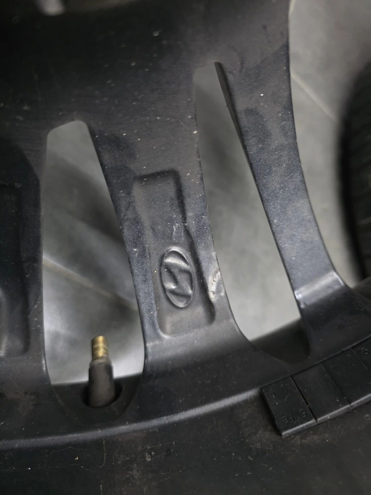 Джанти за Hyundai, снимка 4 - Гуми и джанти - 56725280
