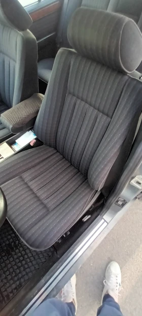 Mercedes-Benz 124 200E, снимка 7