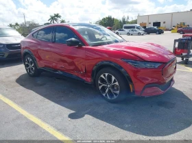 Ford Mustang Mach-E Premium, снимка 2