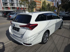 Toyota Auris 1.8 HYBRID, снимка 4