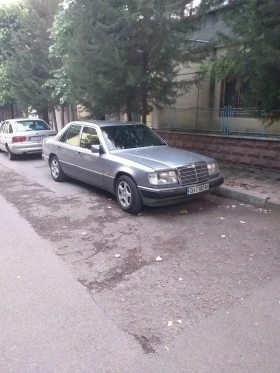 Mercedes-Benz 124 200E