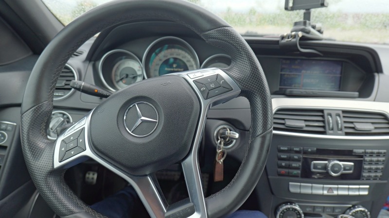 Mercedes-Benz C 300 4Matic, снимка 16 - Автомобили и джипове - 46074000