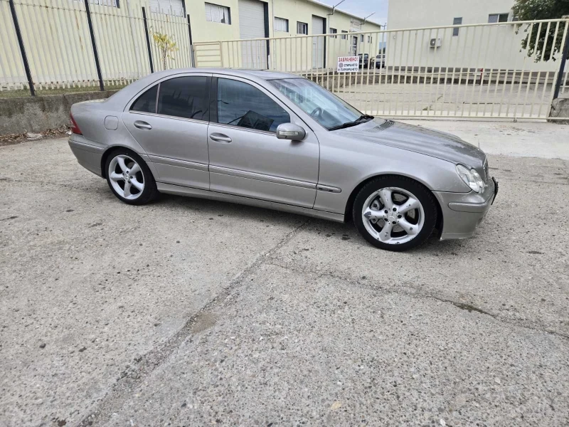 Mercedes-Benz C 220, снимка 2 - Автомобили и джипове - 47528826