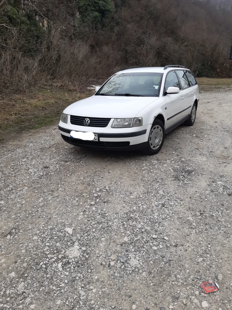 VW Passat, снимка 5 - Автомобили и джипове - 49115231