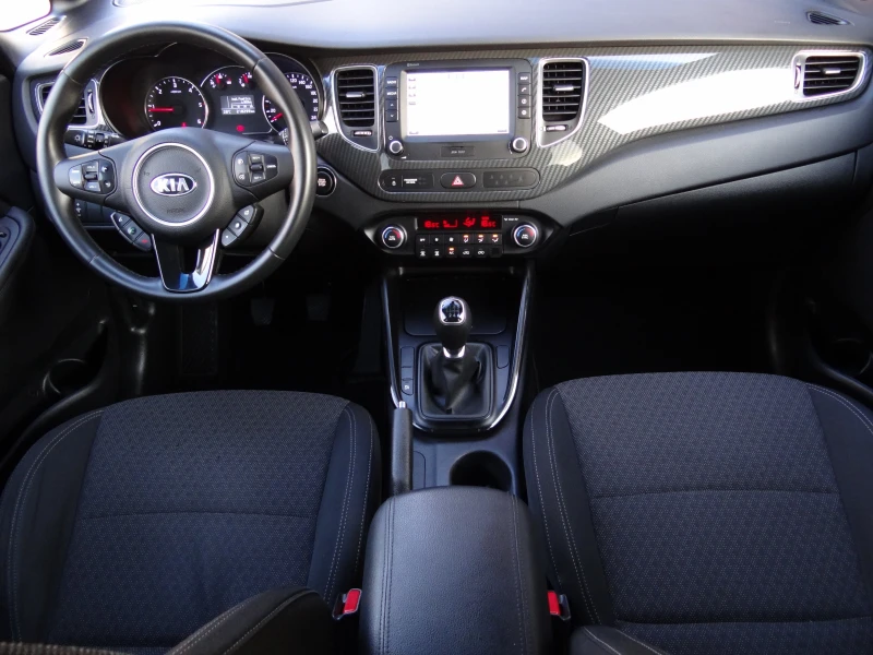 Kia Carens 1.7-crdi /Navi/Camera/Keyless/Led/7-места/Euro-6B/, снимка 9 - Автомобили и джипове - 50557642