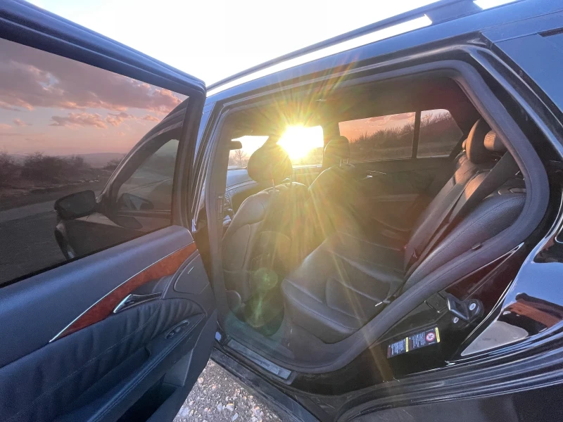 Mercedes-Benz E 320, снимка 7 - Автомобили и джипове - 52788881