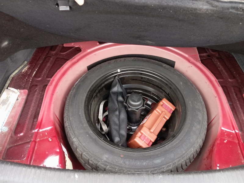 VW Passat, снимка 13 - Автомобили и джипове - 52818612