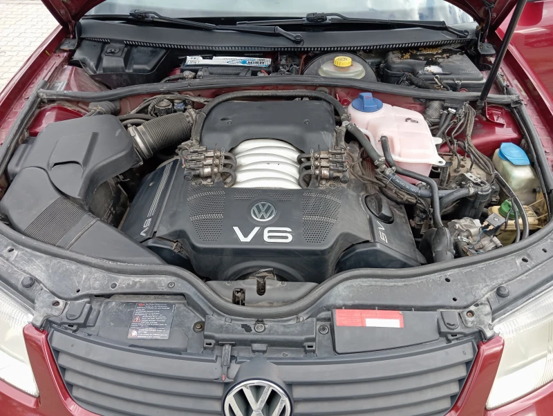 VW Passat, снимка 5 - Автомобили и джипове - 52818612