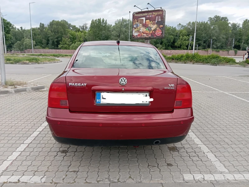 VW Passat, снимка 4 - Автомобили и джипове - 52818612