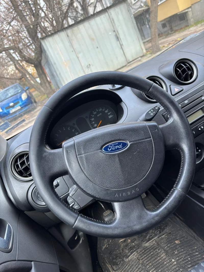 Ford Fiesta, снимка 6 - Автомобили и джипове - 53258810