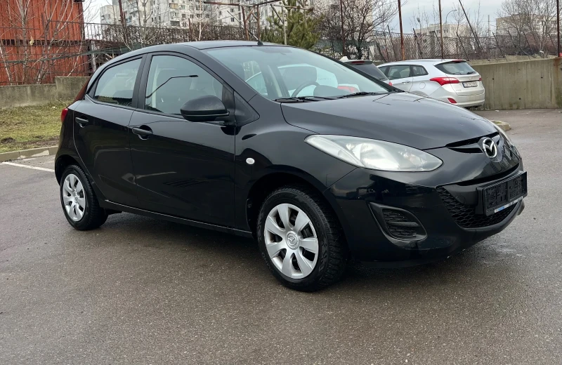 Mazda 2 1.4i Klimatik/Euro/5a, снимка 2 - Автомобили и джипове - 53280798