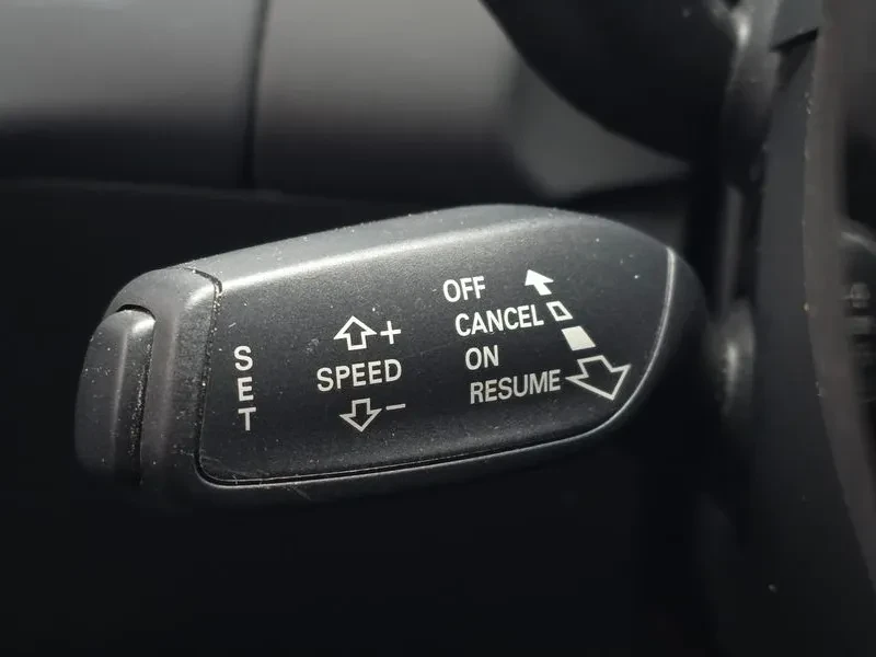 Audi A4 2.0 TDI, снимка 17 - Автомобили и джипове - 54143569