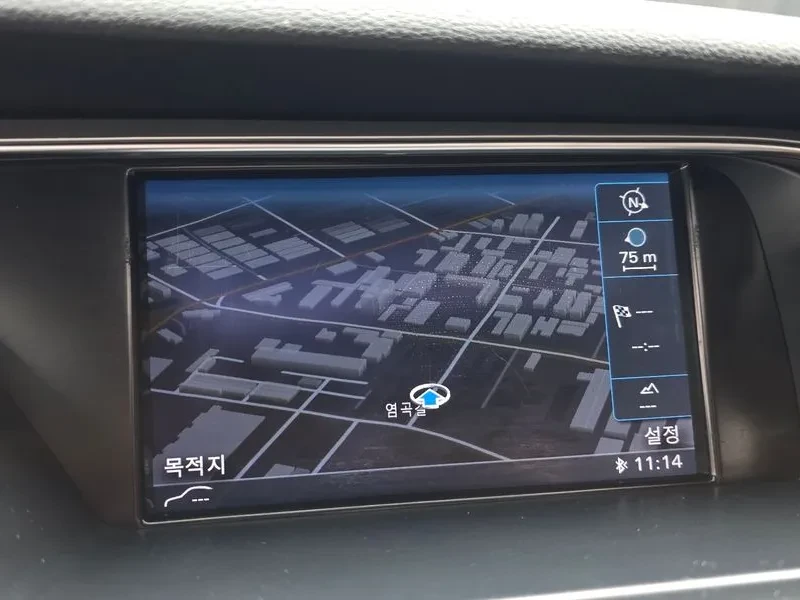 Audi A4 2.0 TDI, снимка 14 - Автомобили и джипове - 54143569