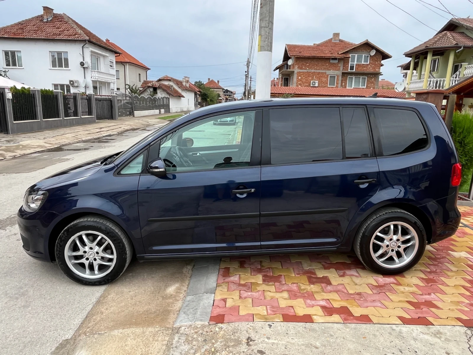 VW Touran 1.6TDI 105кс LED 2013г   - изображение 5