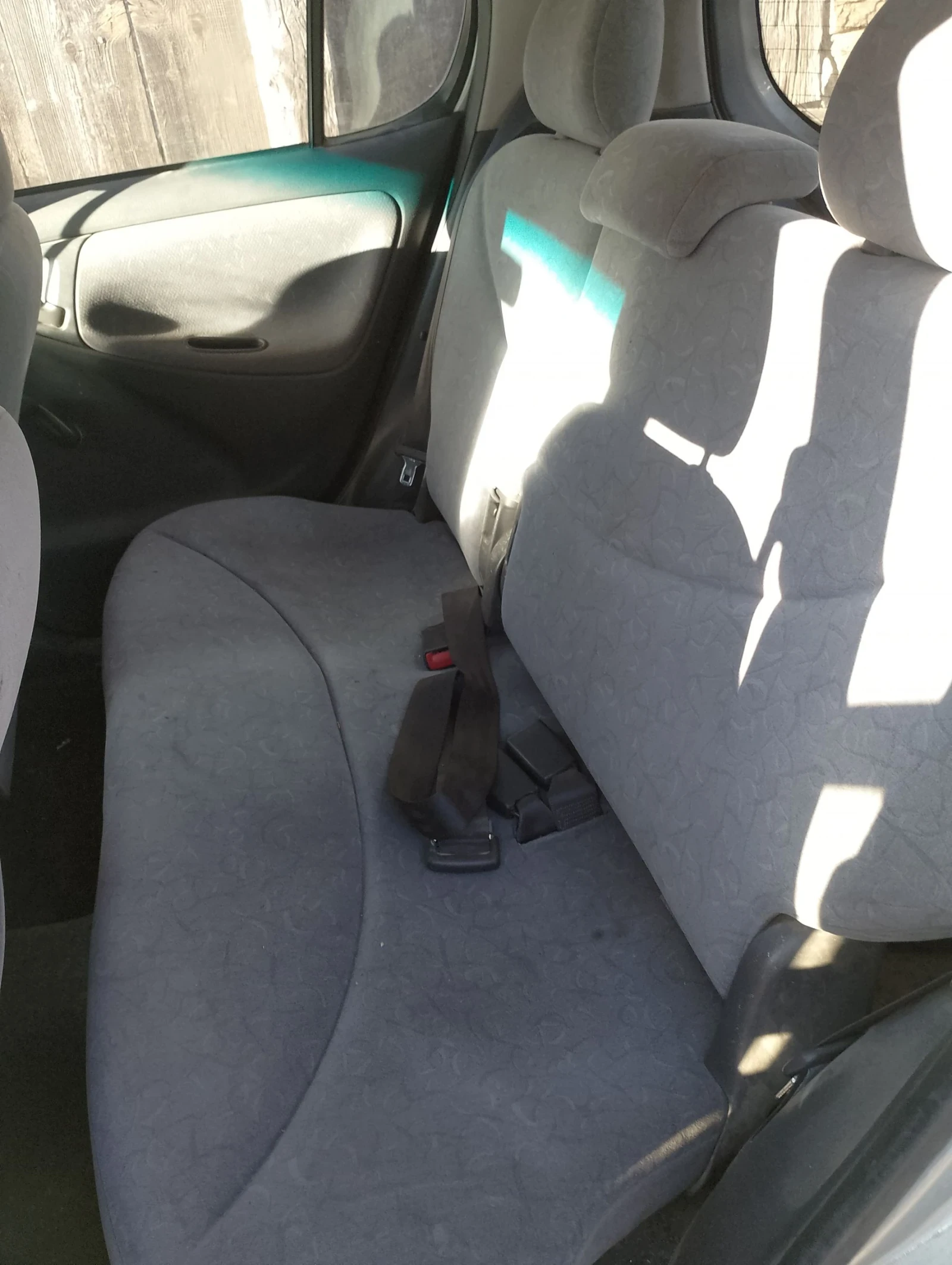 Toyota Yaris 1.0 Бензин - изображение 6